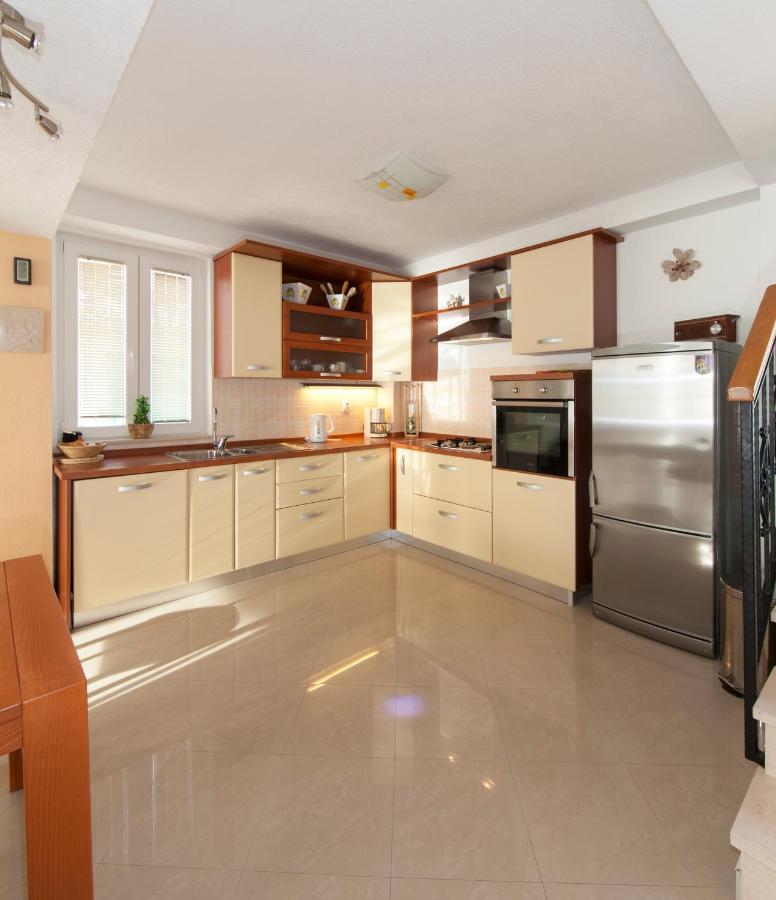 Villa Intrada Brela Extérieur photo