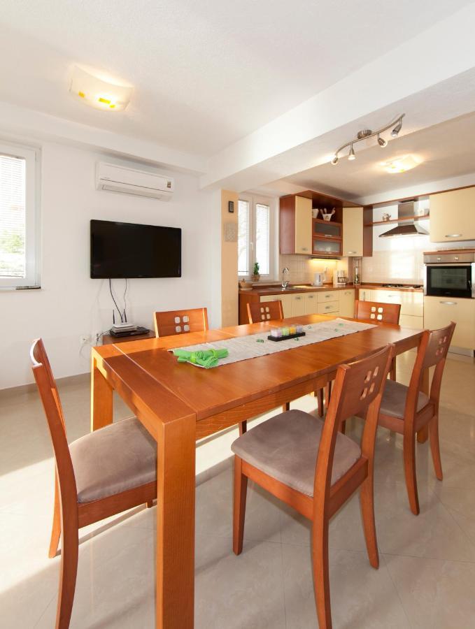 Villa Intrada Brela Extérieur photo